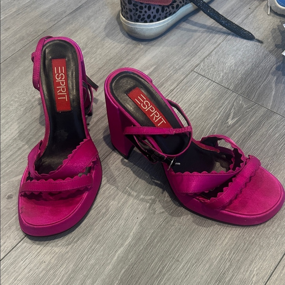 Esprit Fuchsia Strappy Chunky Heels Y2K
